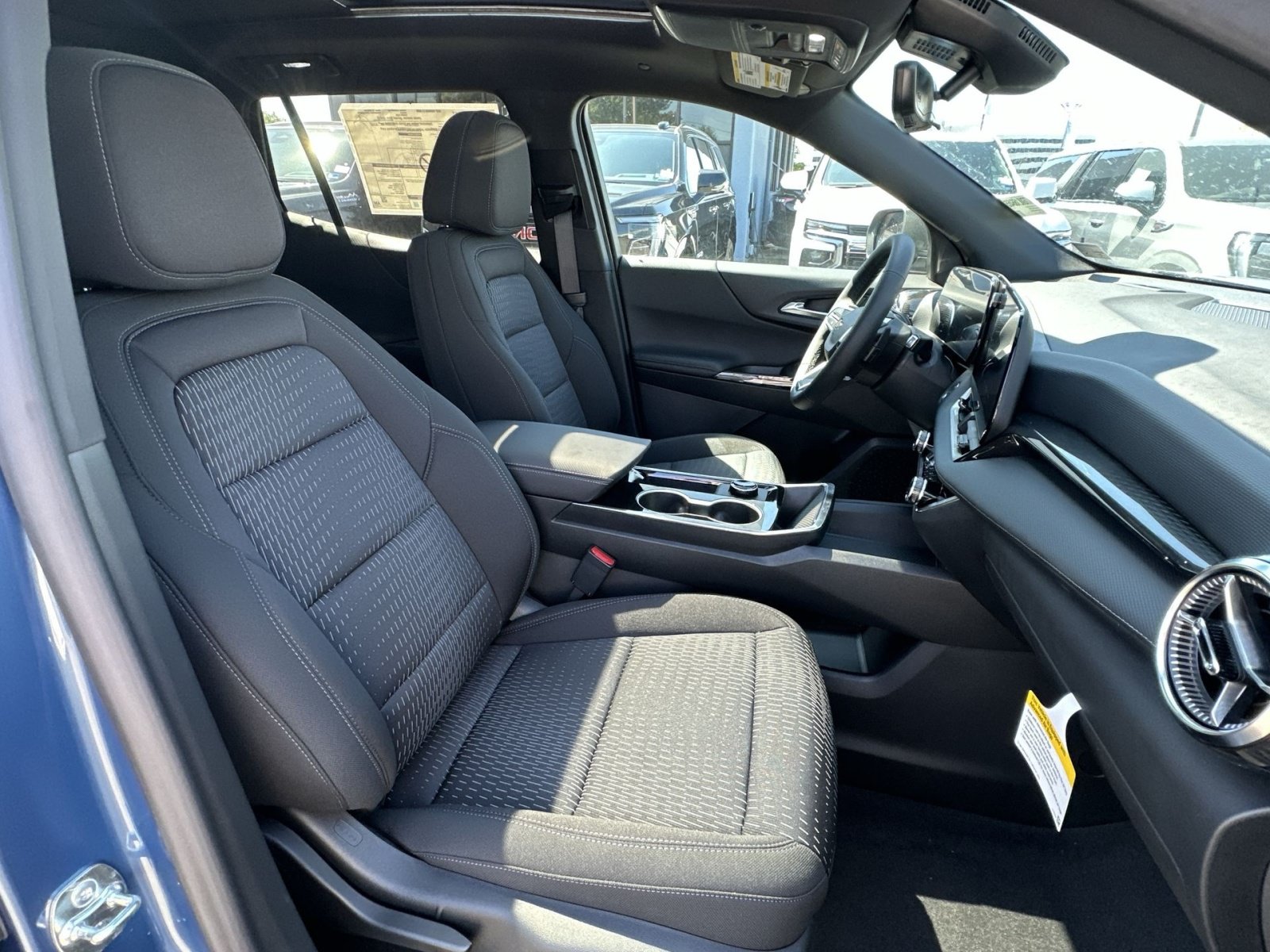 New 2027 Chevrolet Equinox LT w/ Safety and Technology Package AWD/4WD image 27
