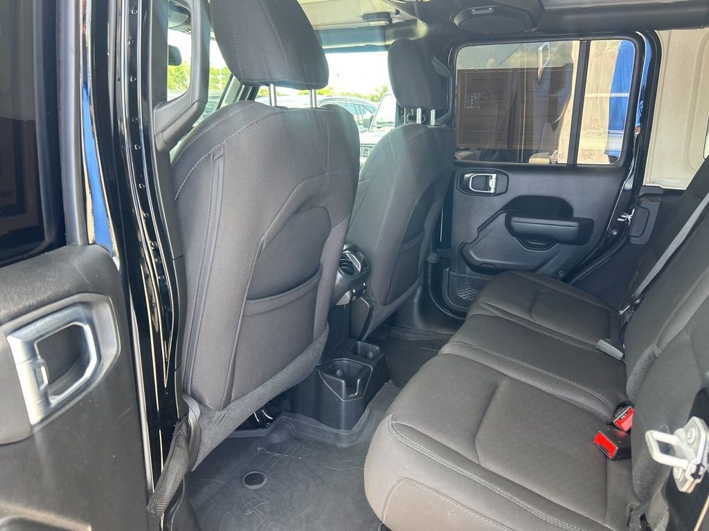 Used 2023 Jeep Wrangler Sport S image 32