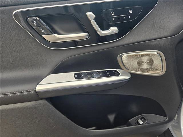 New 2026 Mercedes-Benz GLC 300 image 16