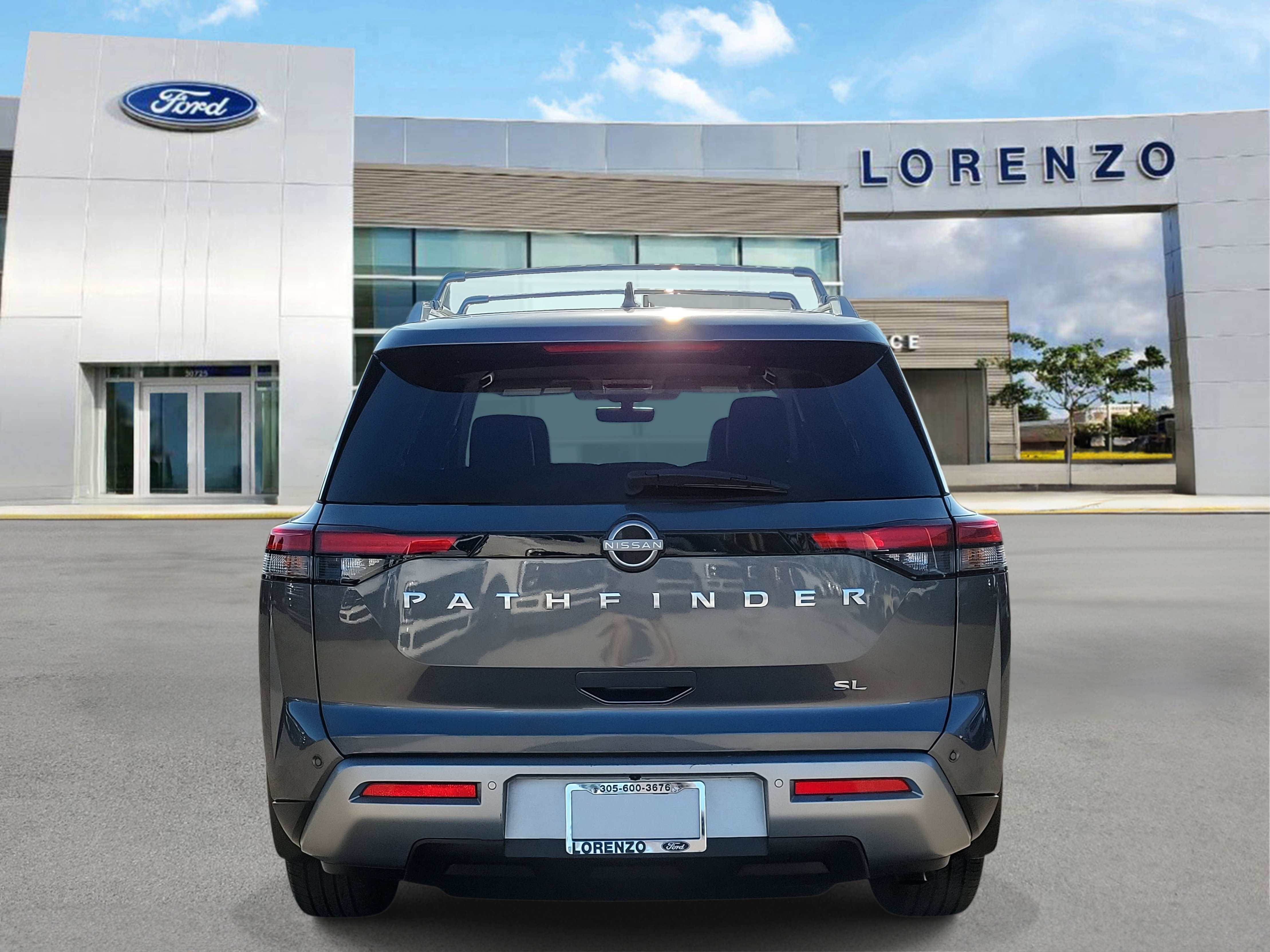 Used 2024 Nissan Pathfinder SL image 6