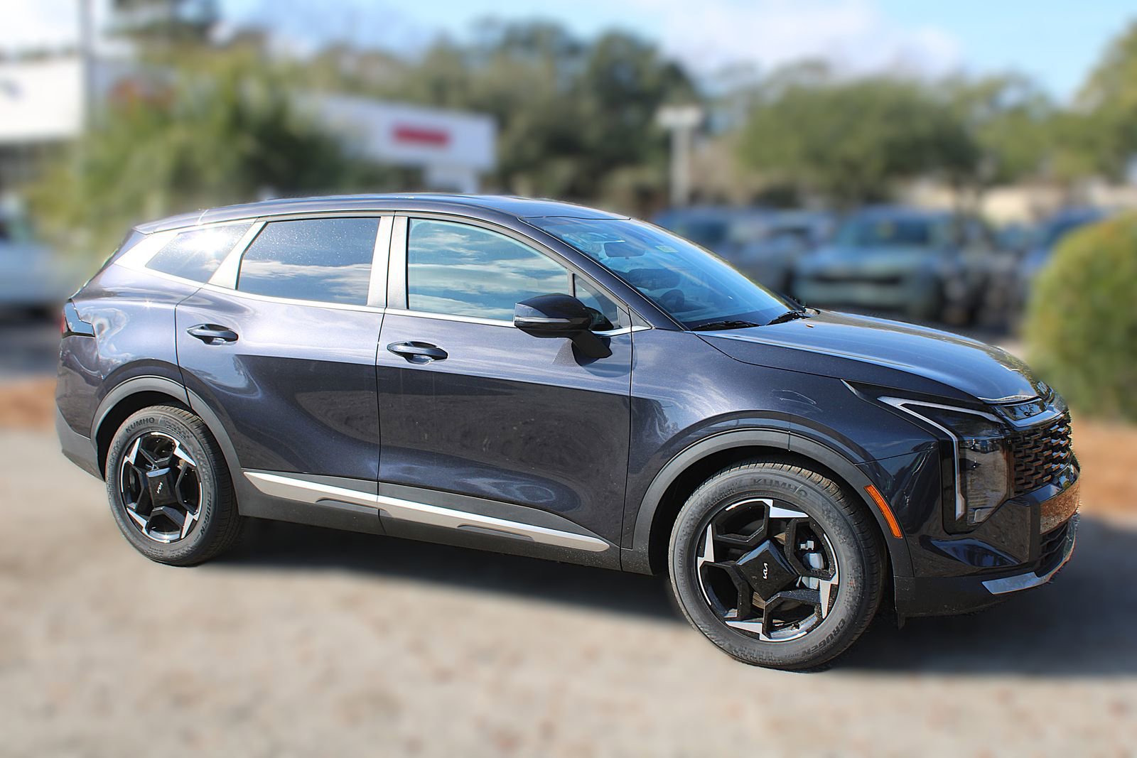 New 2026 Kia Sportage EX w/ EX Panorama Roof Package image 4