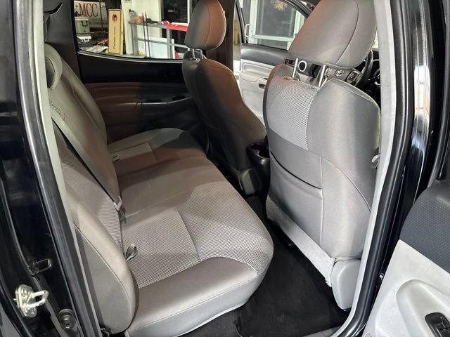 Used 2014 Toyota Tacoma 4x4 Double Cab w/ TRD Off-Road Package image 33
