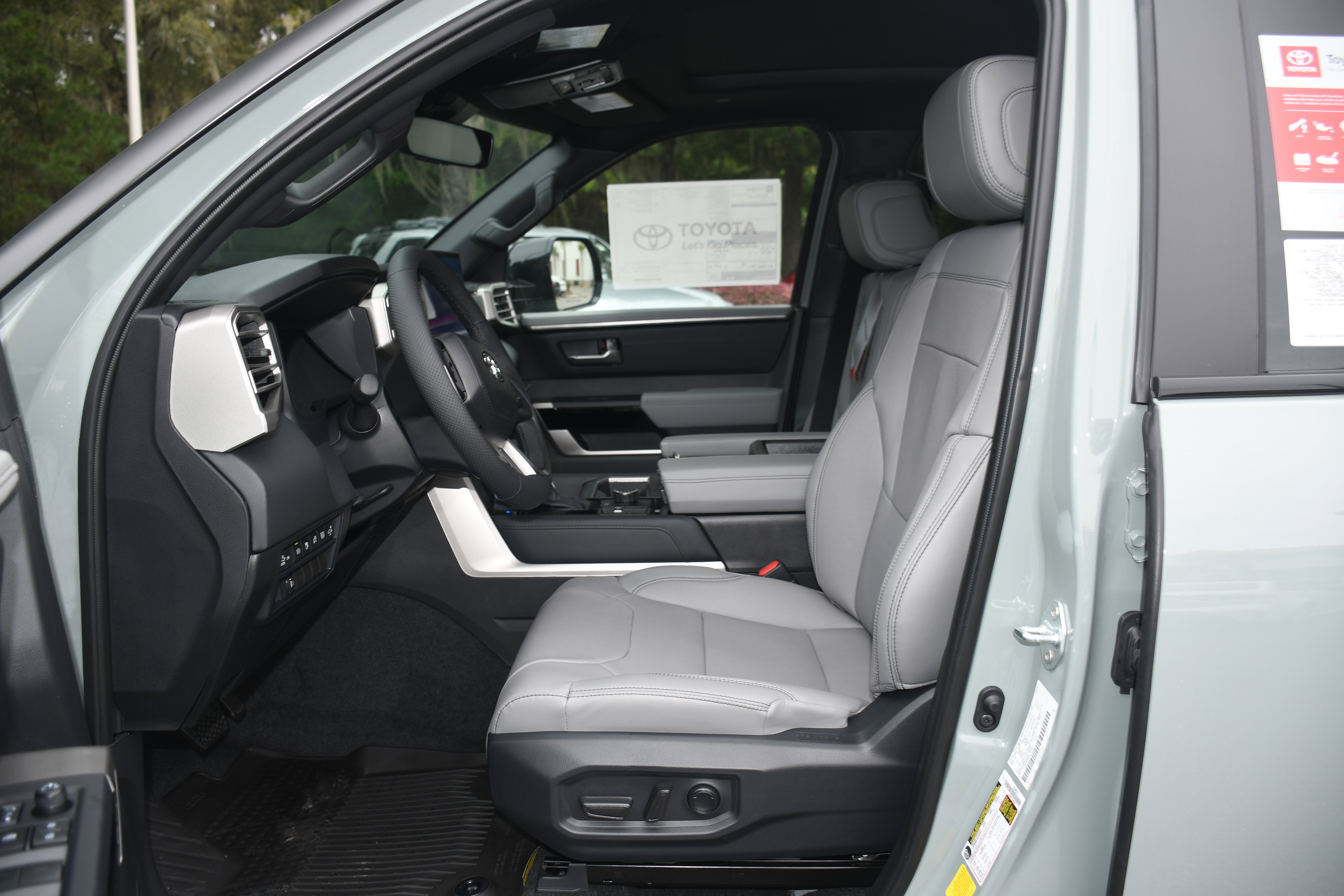New 2026 Toyota Tundra Limited image 3