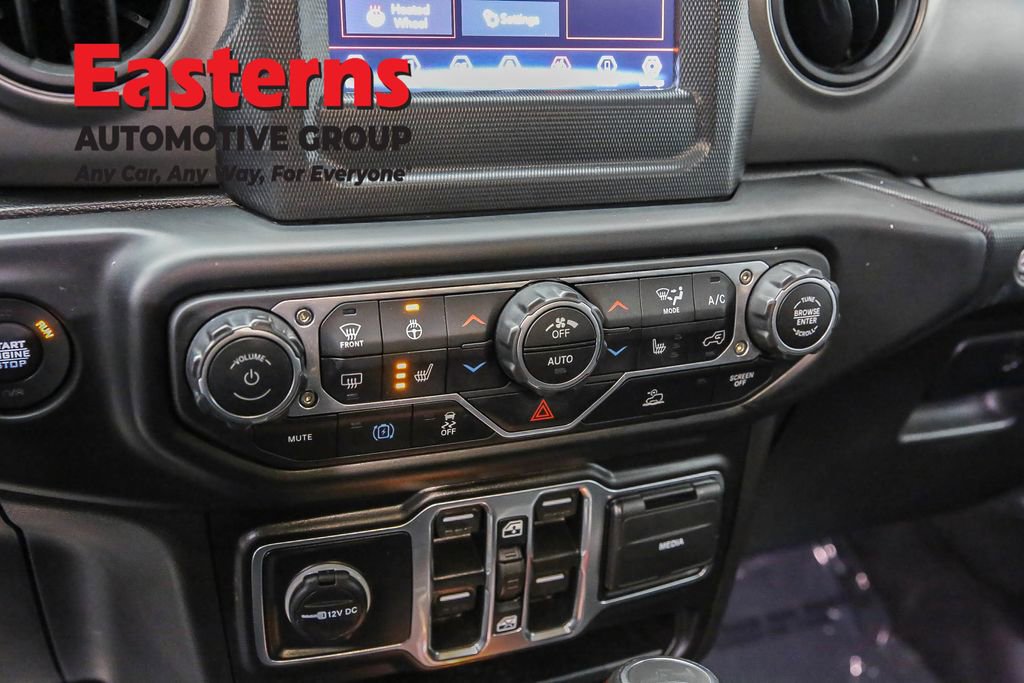 Used 2023 Jeep Wrangler Unlimited w/ Dual Top Group image 20