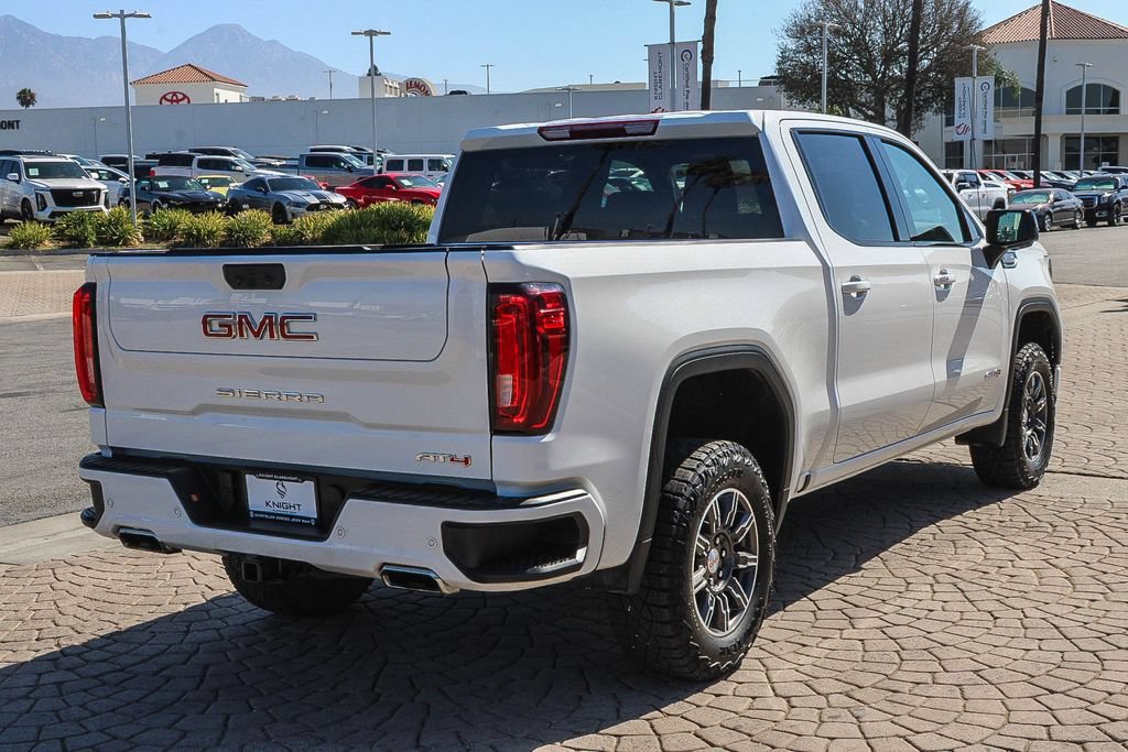 Used 2025 GMC Sierra 1500 AT4 AWD/4WD image 9