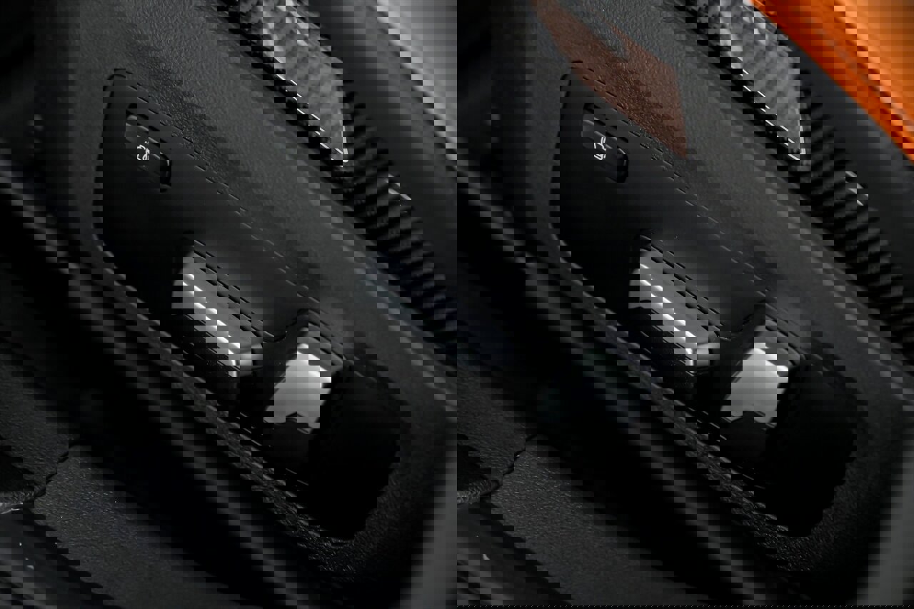 Used 2021 BMW M3 w/ M Carbon Exterior Package image 28