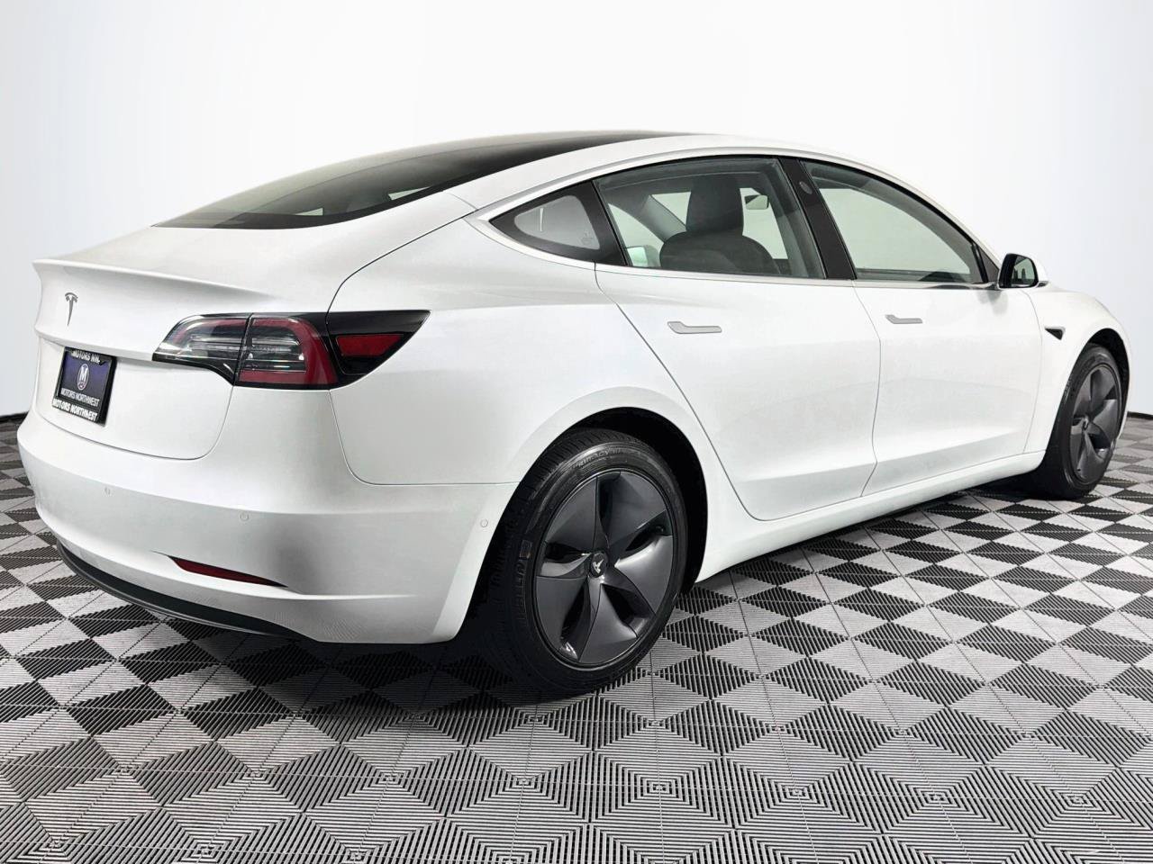Used 2019 Tesla Model 3 Standard Range Plus RWD image 25