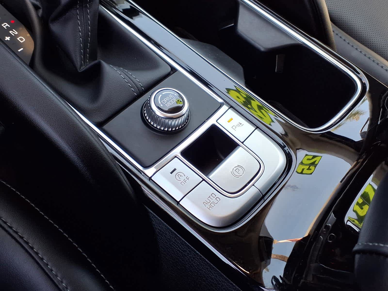 Used 2025 Kia Telluride S FWD image 15