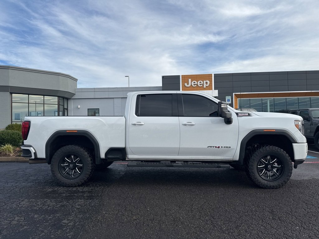 Used 2022 GMC Sierra 2500 AT4 image 8