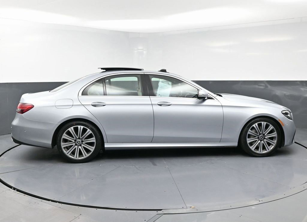 Used 2022 Mercedes-Benz E 350 Sedan image 10