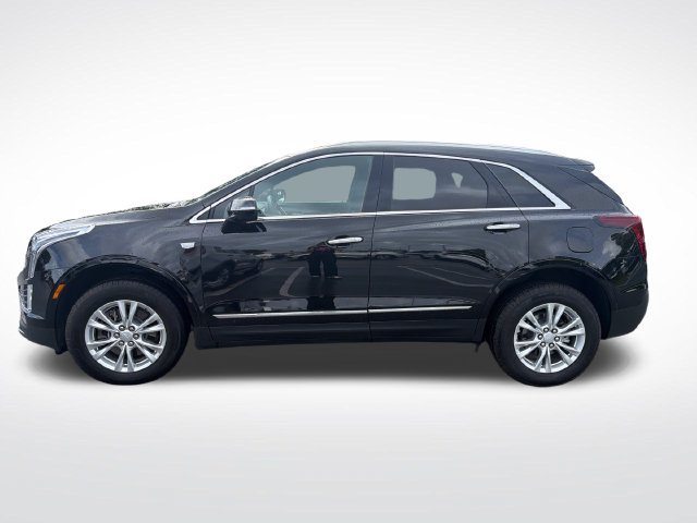 Certified 2025 Cadillac XT5 Luxury FWD image 2