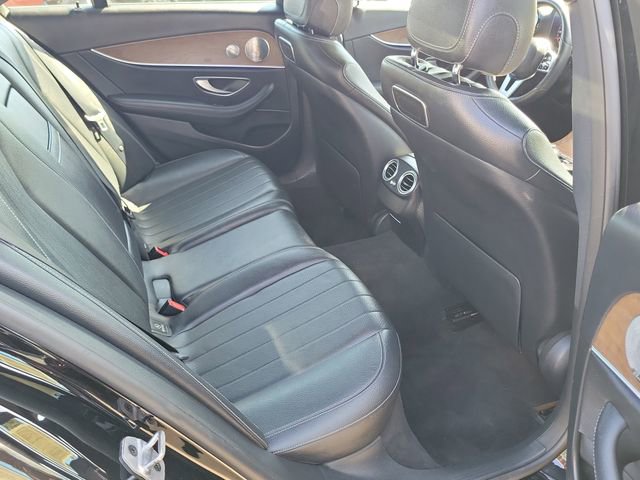 Used 2019 Mercedes-Benz E 300 image 21