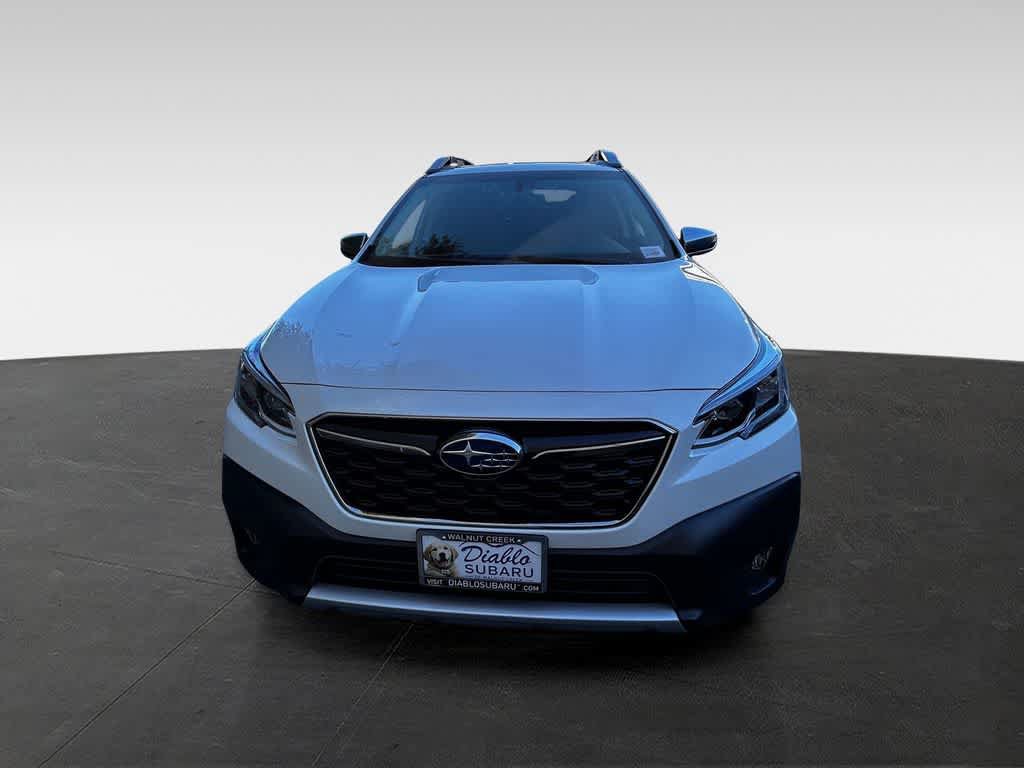 Used 2020 Subaru Outback Touring AWD/4WD image 3