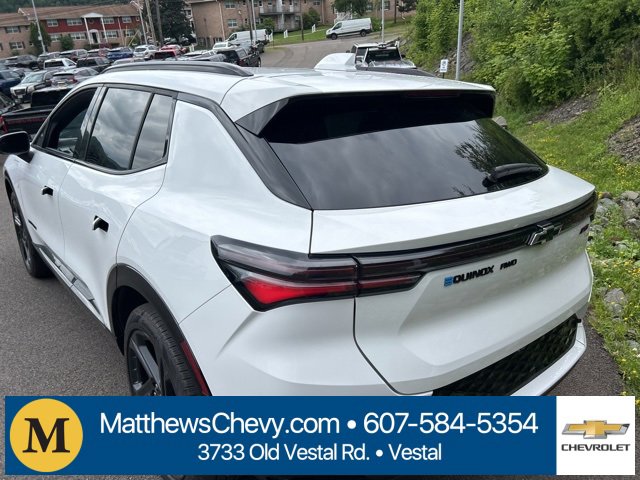 Used 2024 Chevrolet Equinox EV RS image 15