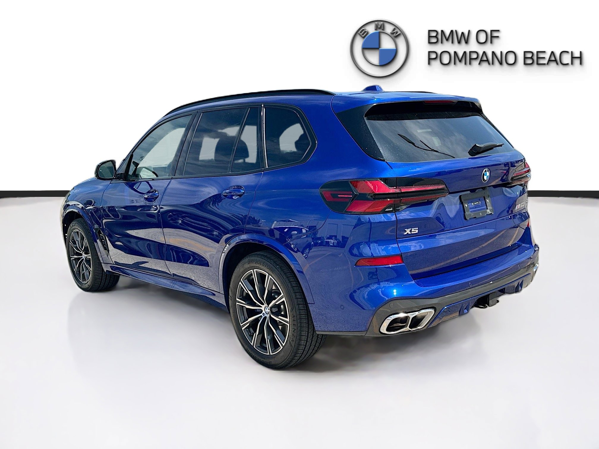 Used 2026 BMW X5 M60i AWD/4WD image 5