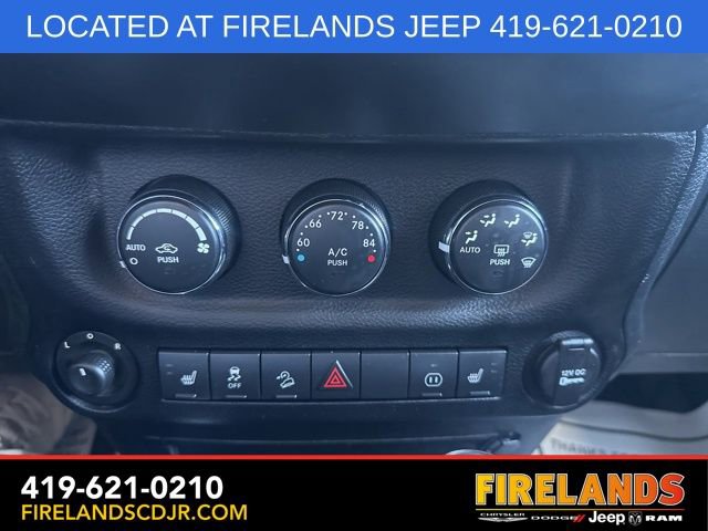 Used 2012 Jeep Wrangler Unlimited Rubicon image 26