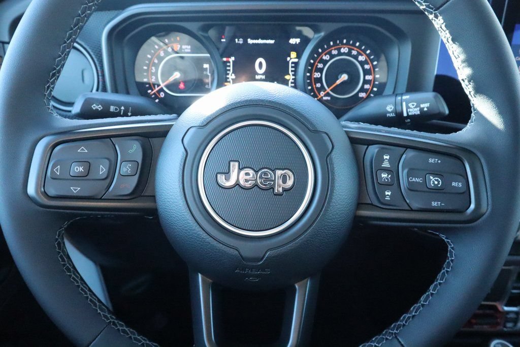 New 2026 Jeep Gladiator Rubicon w/ Steel Power Dome Hood Package AWD/4WD image 2