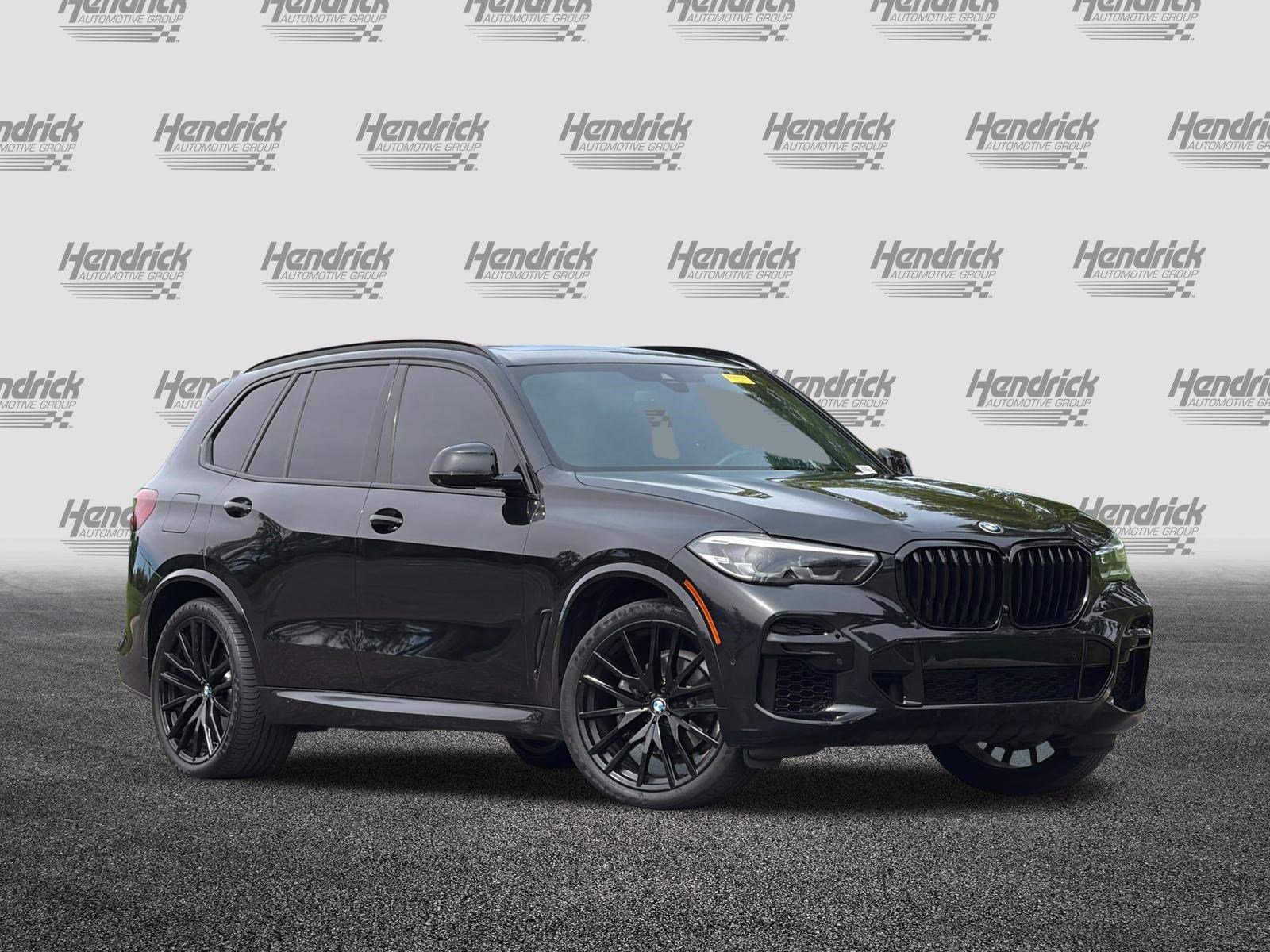 Used 2023 BMW X5 sDrive40i w/ M Sport Package image 2