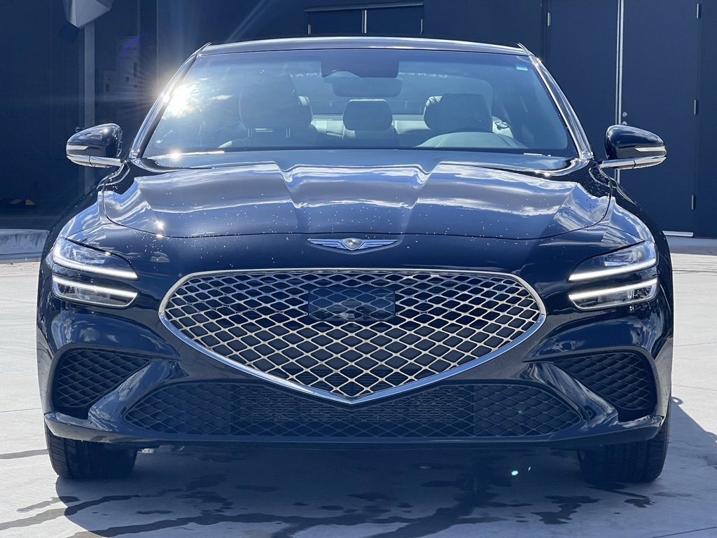 Used 2025 Genesis G70 2.5T image 6