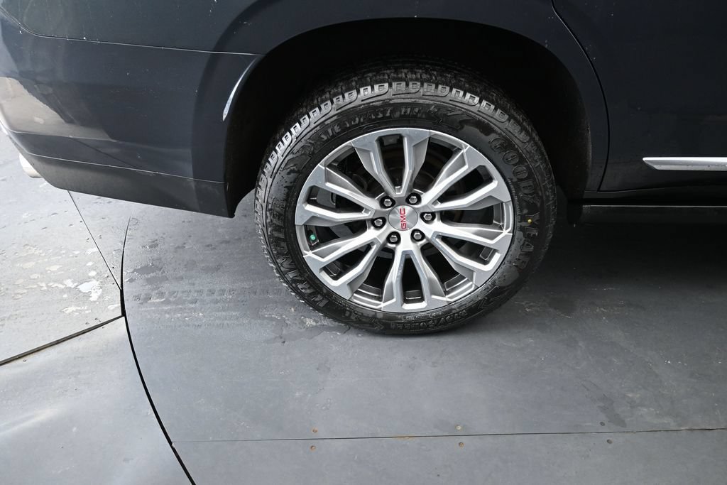 Used 2021 GMC Yukon Denali w/ Denali Ultimate Package AWD/4WD image 25