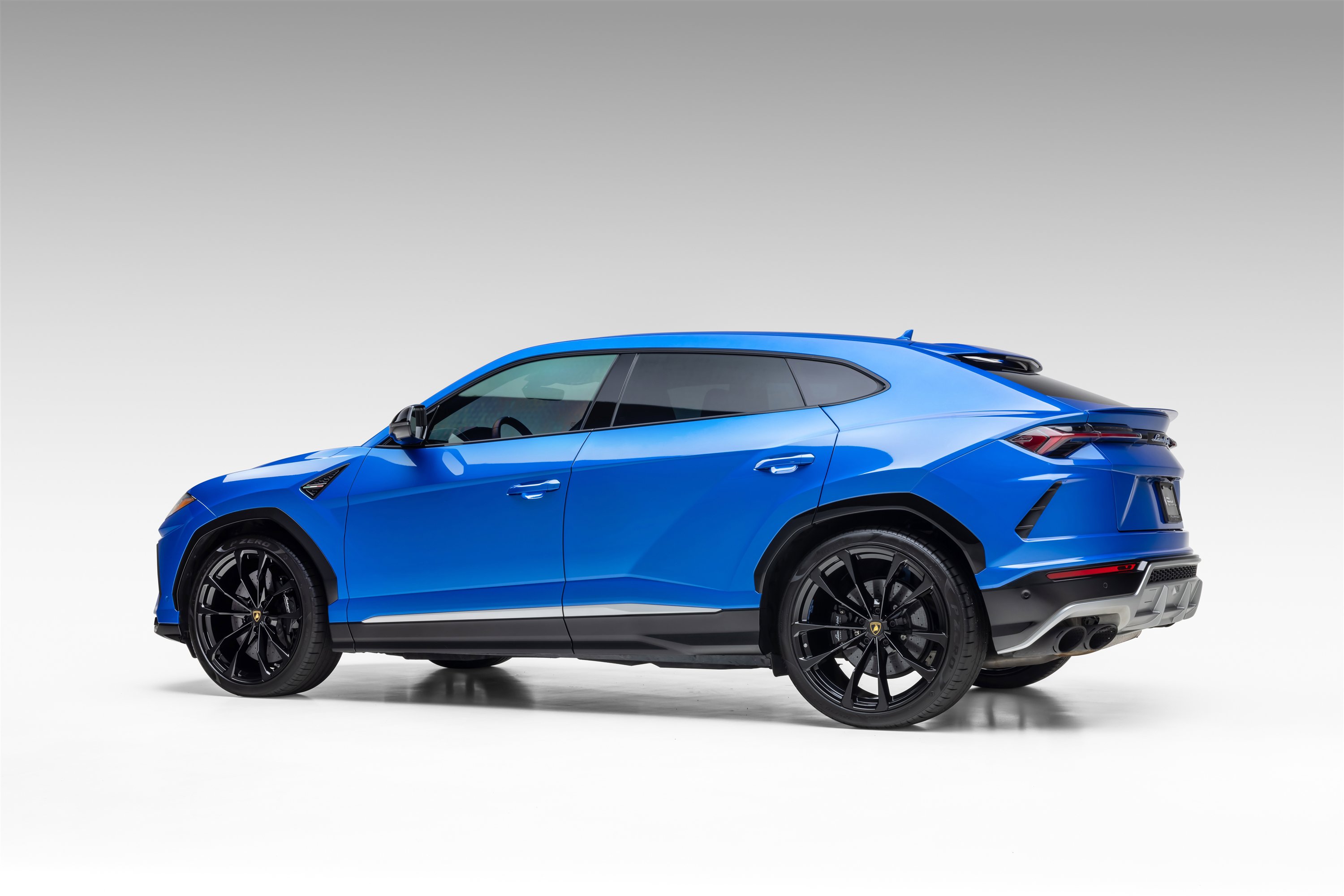 Used 2019 Lamborghini Urus image 13
