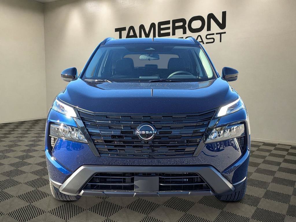 New 2027 Nissan Rogue Dark Armor FWD image 8
