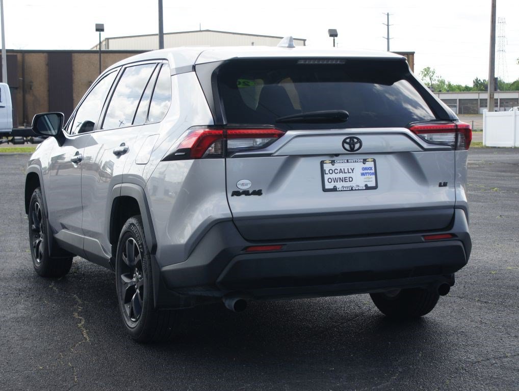 Used 2024 Toyota RAV4 LE FWD image 13