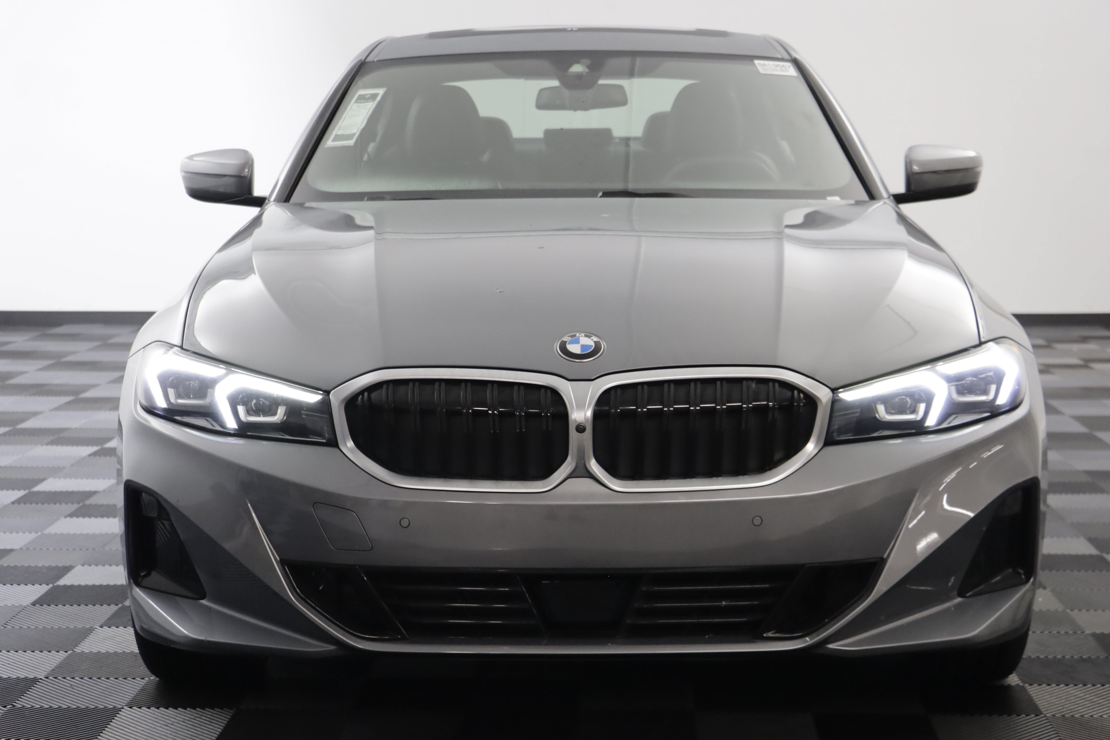 Used 2025 BMW 330i xDrive Sedan AWD/4WD image 21