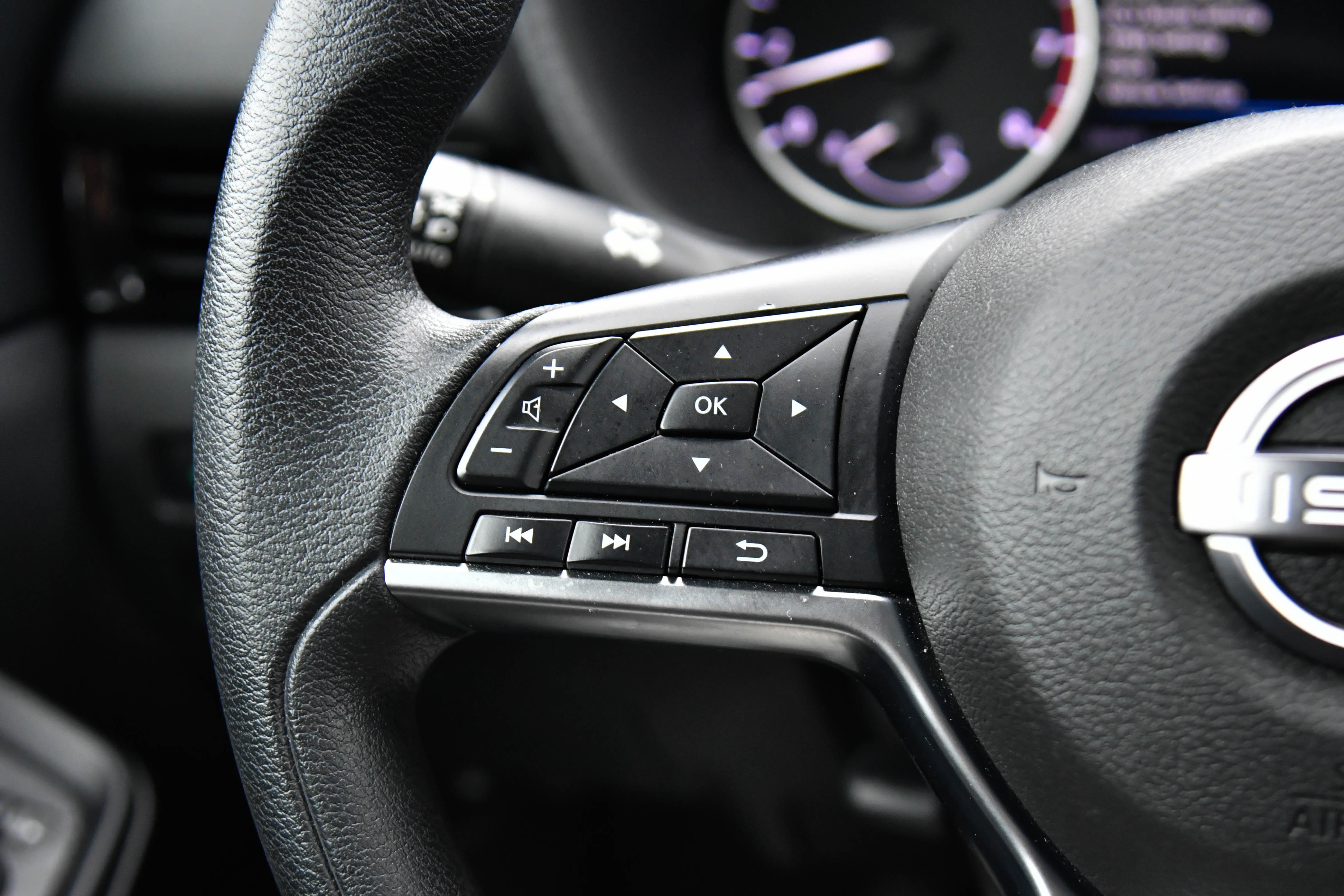 Used 2024 Nissan Sentra SV image 28