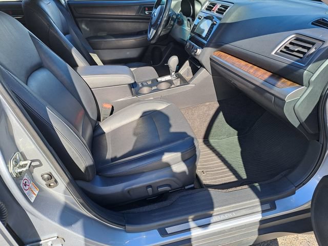 Used 2015 Subaru Outback 2.5i Limited AWD/4WD image 9