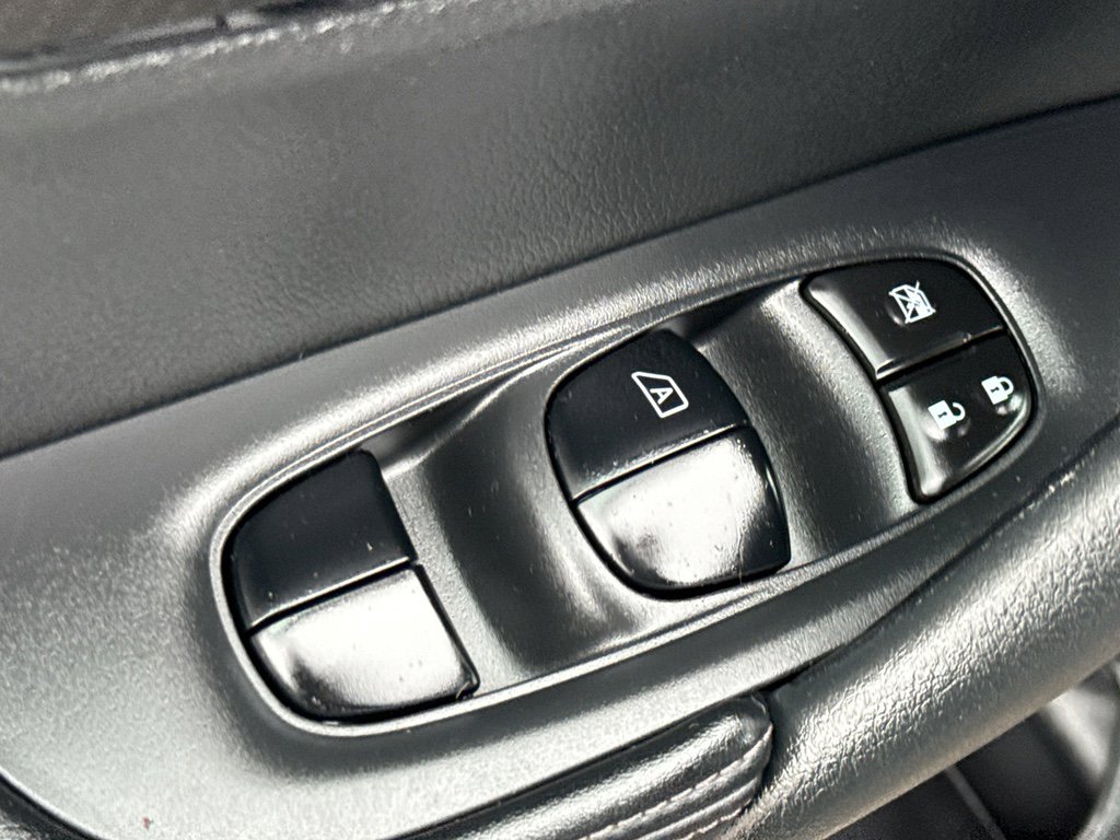 Certified 2020 Nissan Rogue SL image 12