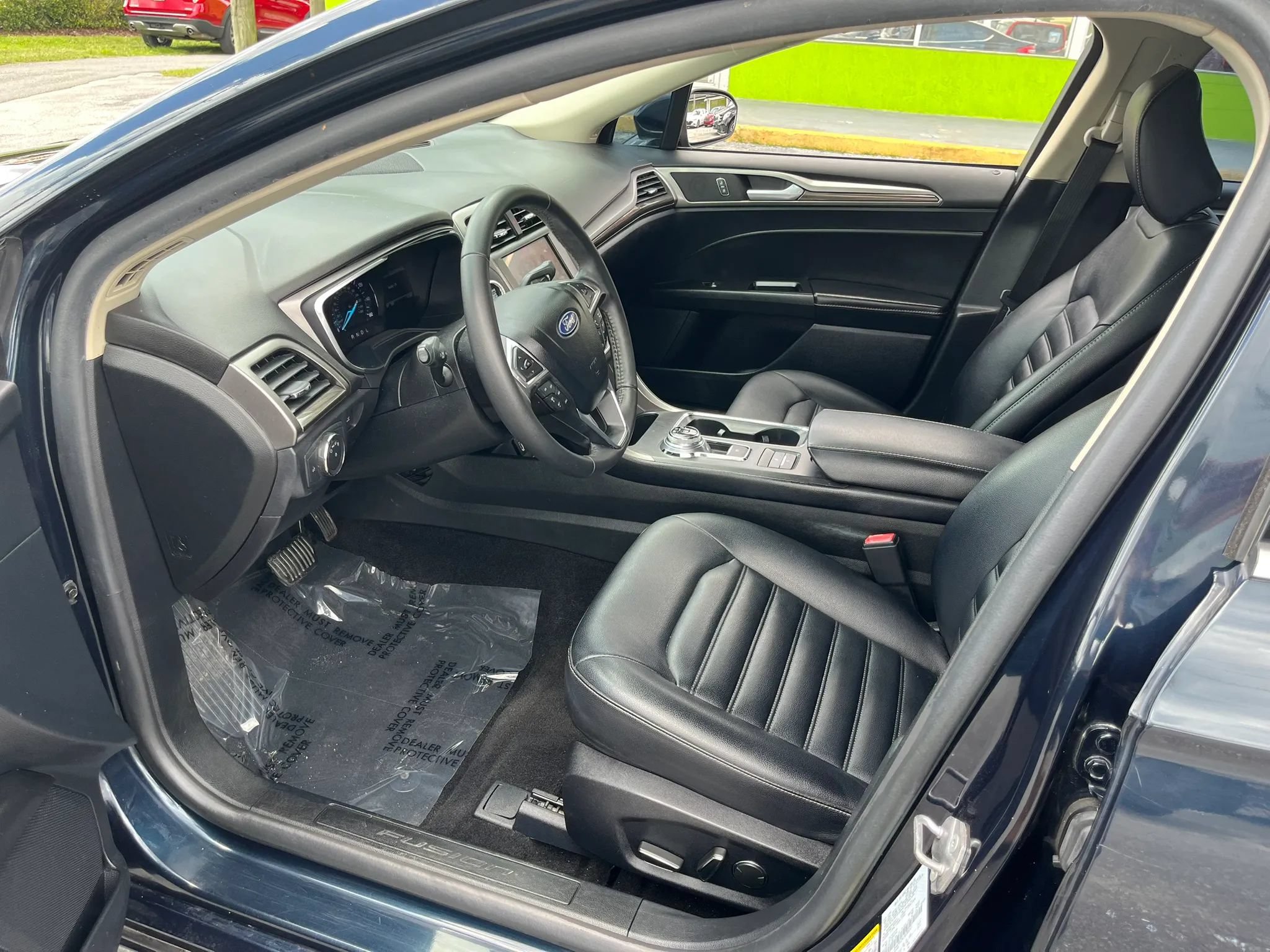 Used 2020 Ford Fusion SEL FWD image 10