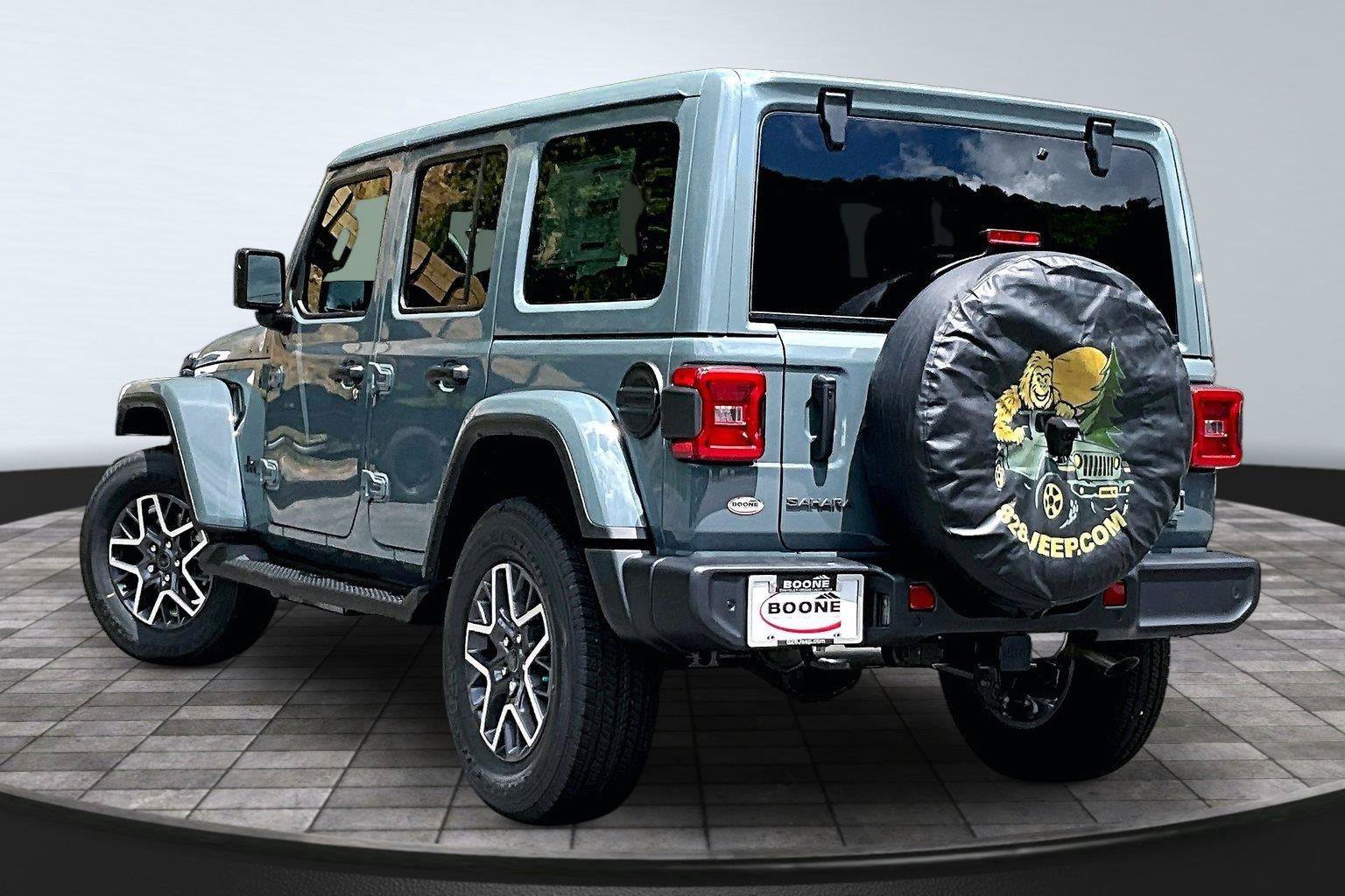 New 2026 Jeep Wrangler Unlimited Sahara AWD/4WD image 4