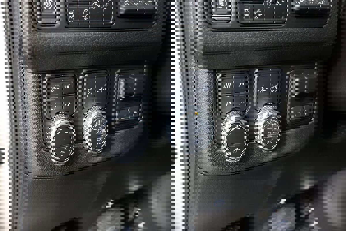 Used 2021 GMC Yukon Denali w/ Denali Ultimate Package image 20