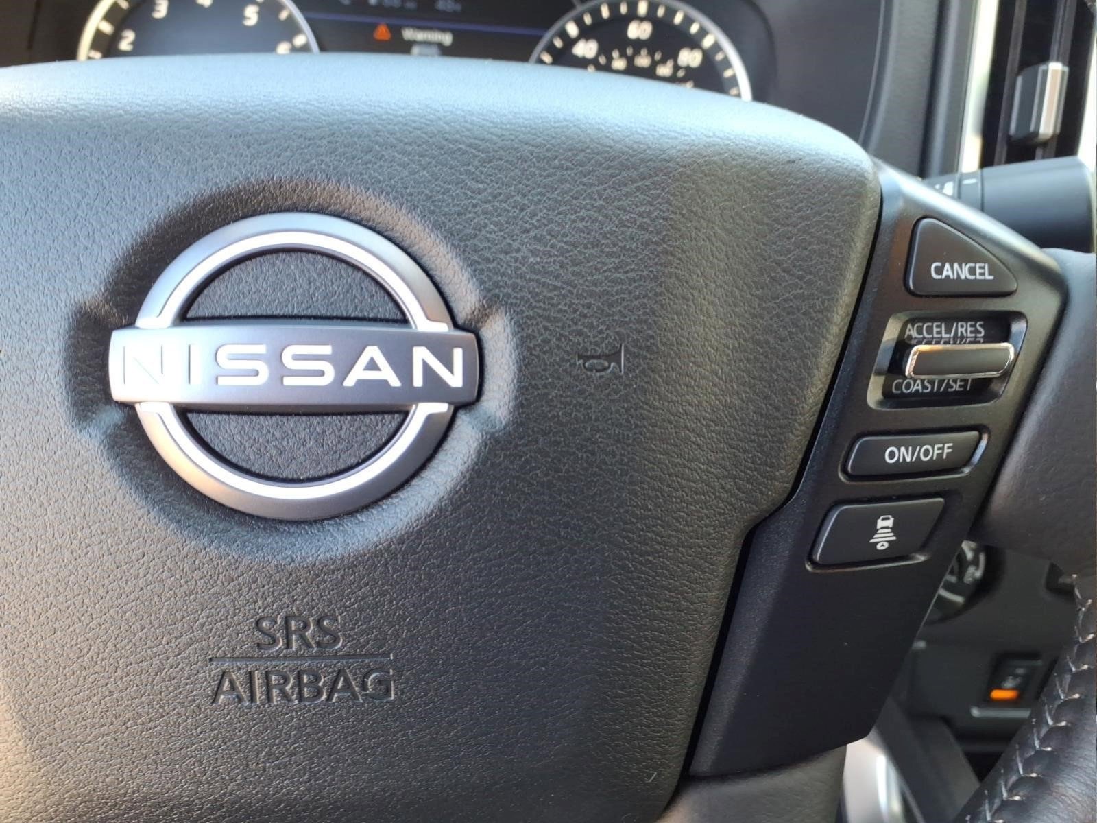 Used 2025 Nissan Frontier SV w/ SV Convenience Package image 24