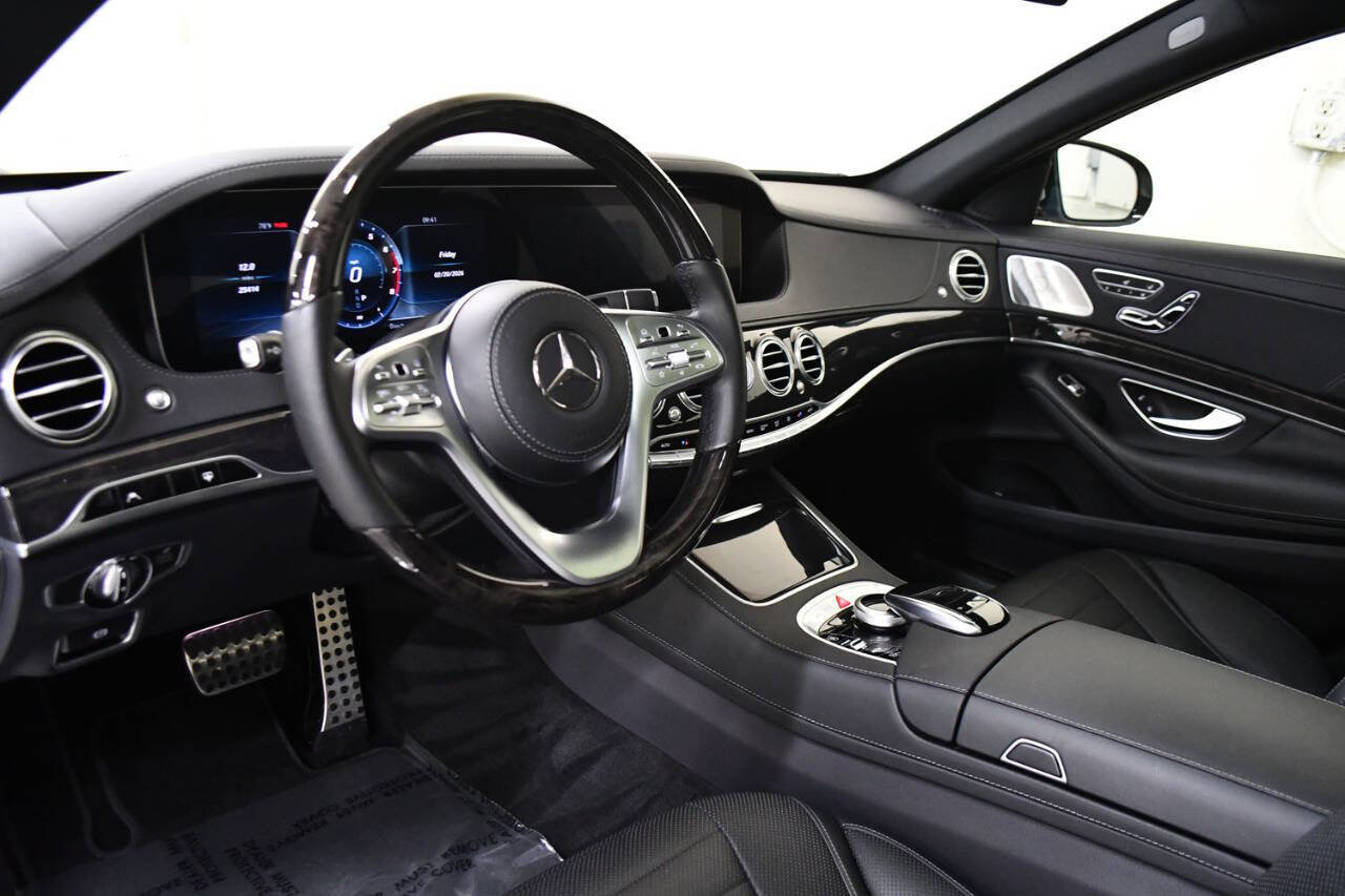 Used 2018 Mercedes-Benz S 560 4MATIC Sedan image 13