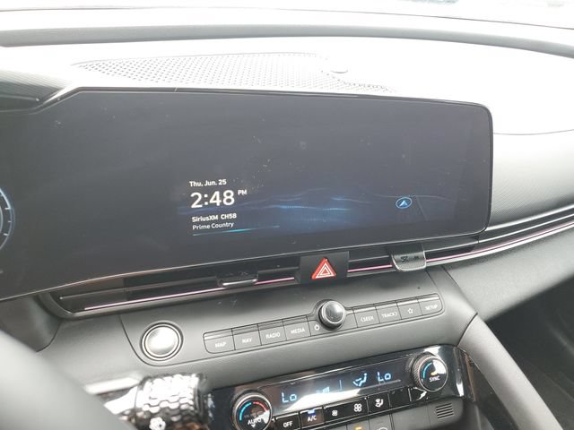 Certified 2025 Hyundai Elantra SEL FWD image 24