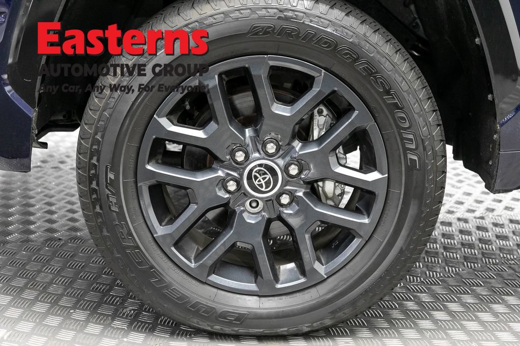 Used 2023 Toyota Tundra Platinum AWD/4WD image 35