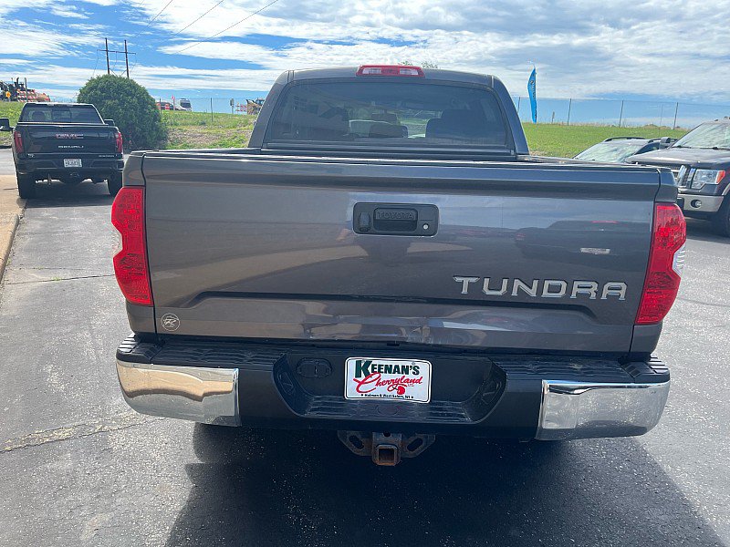 Used 2016 Toyota Tundra SR5 w/ TRD Off Road Package AWD/4WD image 7