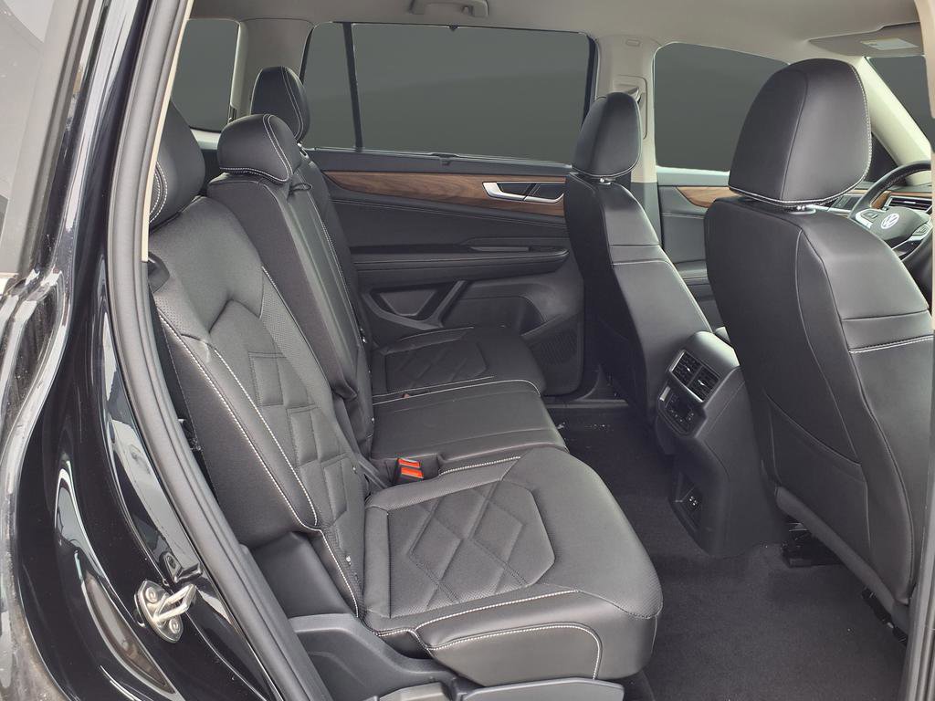 New 2026 Volkswagen Atlas SE image 7