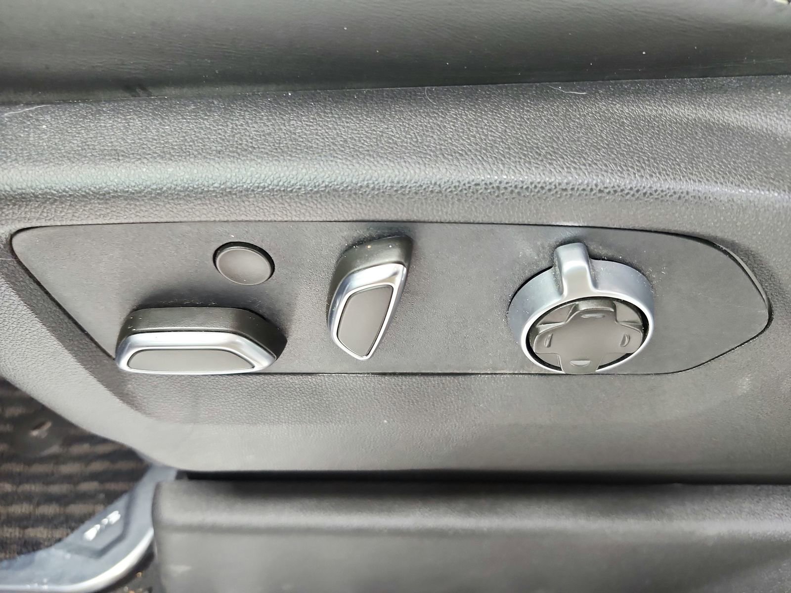 Used 2026 GMC Sierra 2500 Denali Ultimate image 19