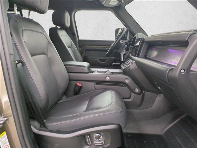 Certified 2025 Land Rover Defender 130 X image 25