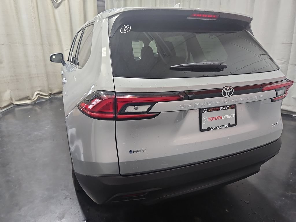 New 2026 Toyota Grand Highlander XLE FWD image 5