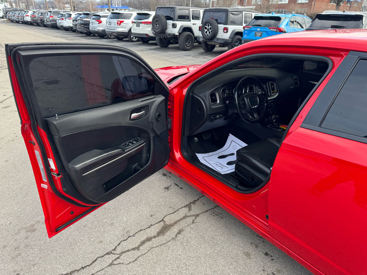 Used 2019 Dodge Charger SXT w/ Leather Interior Group image 14