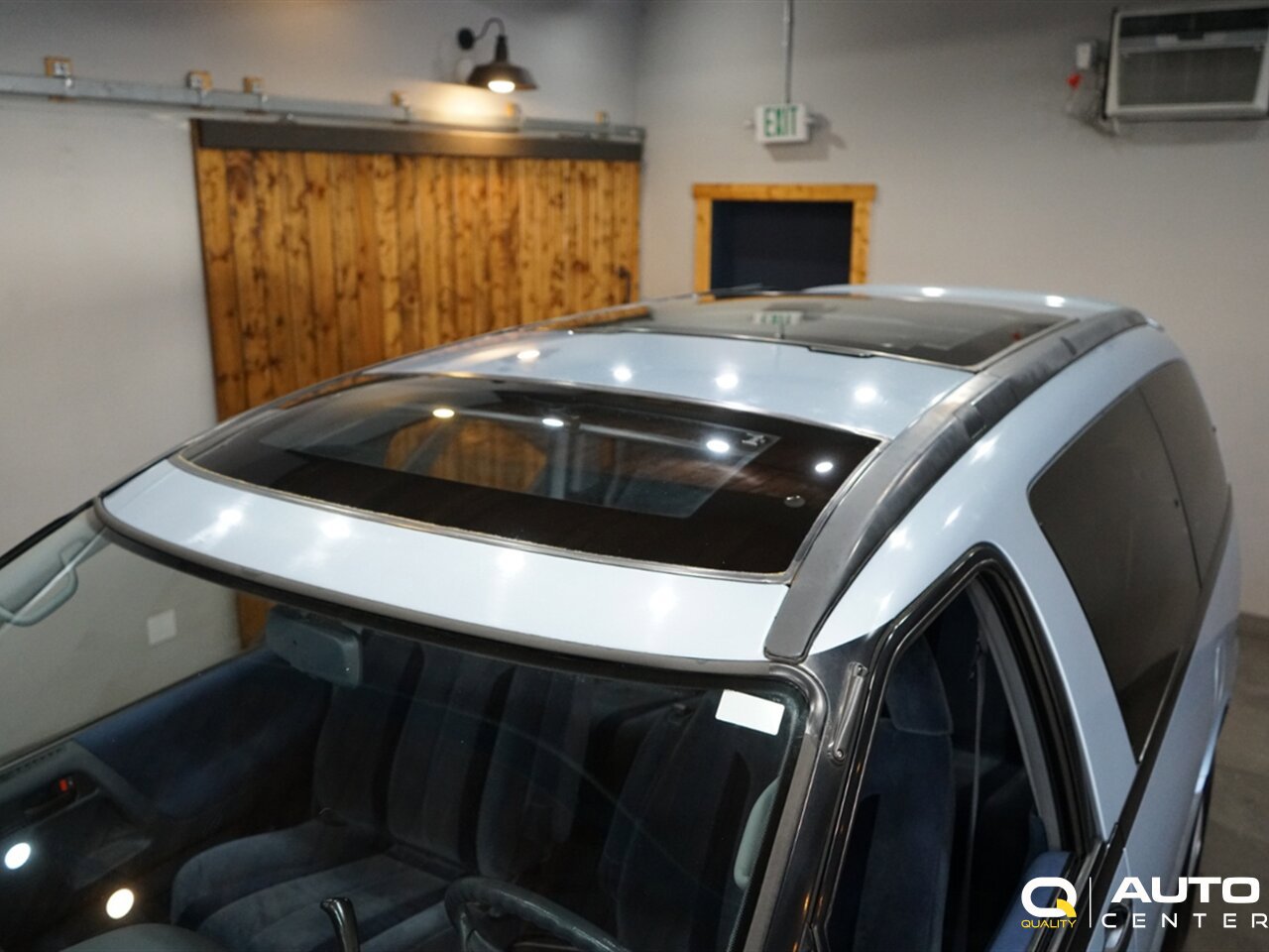 Used 1992 Toyota Previa LE RWD image 22