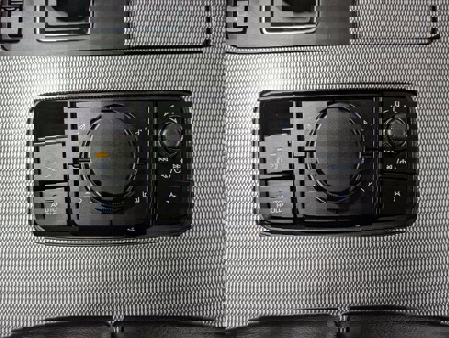 Used 2025 MAZDA CX-70 3.3 Turbo S w/ Premium Package image 30