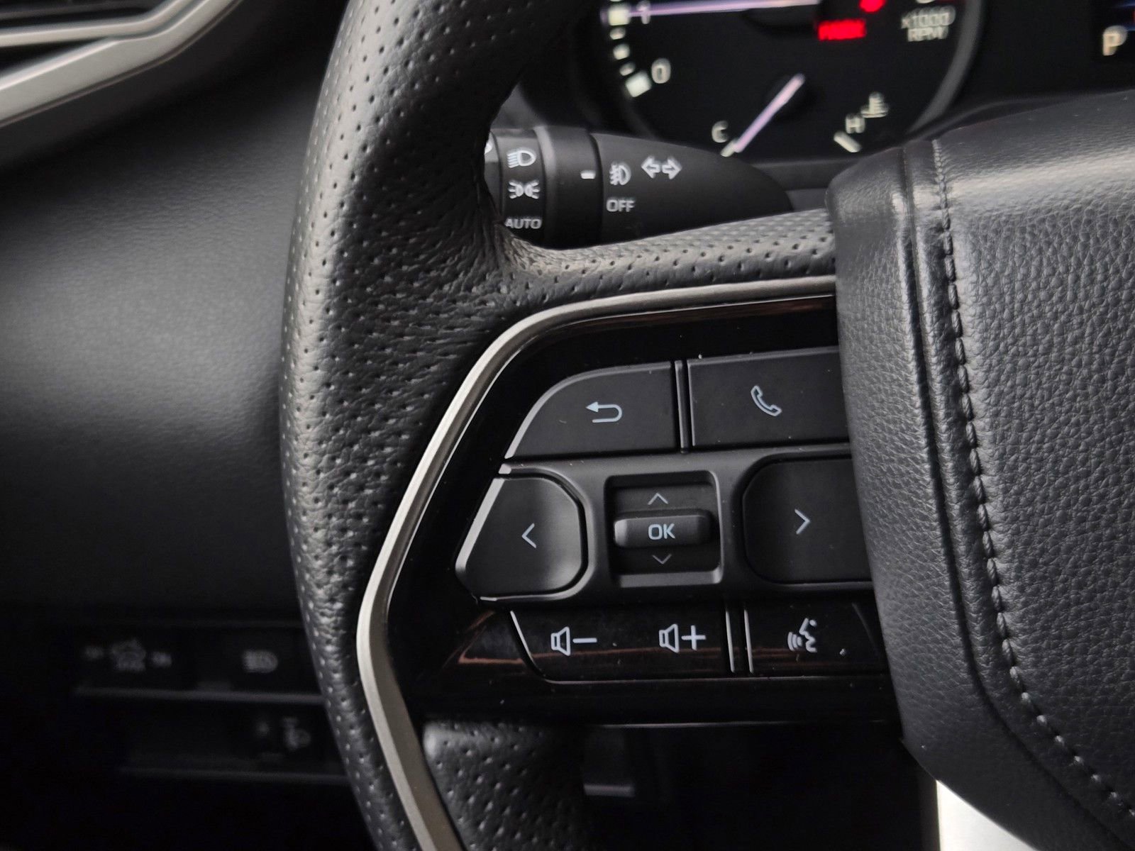 Used 2023 Toyota Tundra Limited image 22