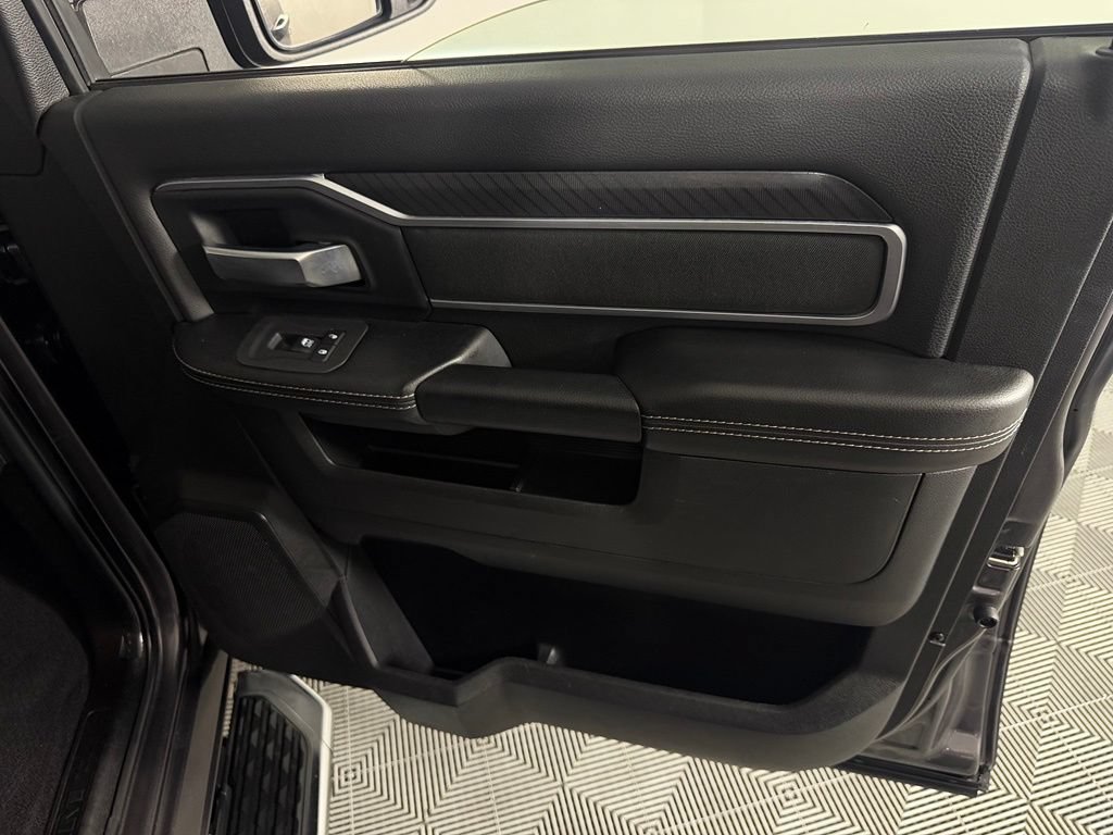 Certified 2025 RAM 2500 Big Horn AWD/4WD image 33