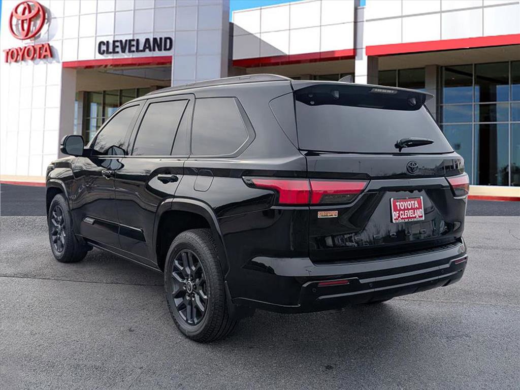 Used 2024 Toyota Sequoia Platinum image 4