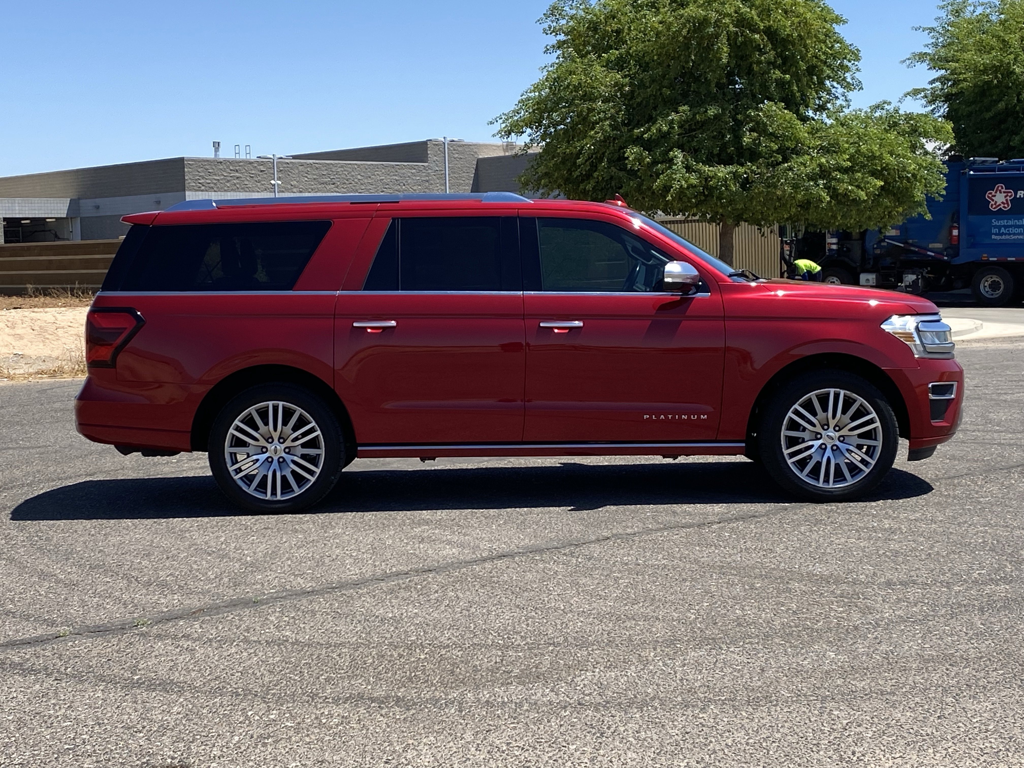 Used 2022 Ford Expedition Max Platinum AWD/4WD video 2